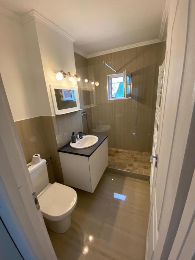 Apartament Apartment Лугож Екстериор снимка